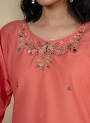 Gajri Embroidered Kurta Set