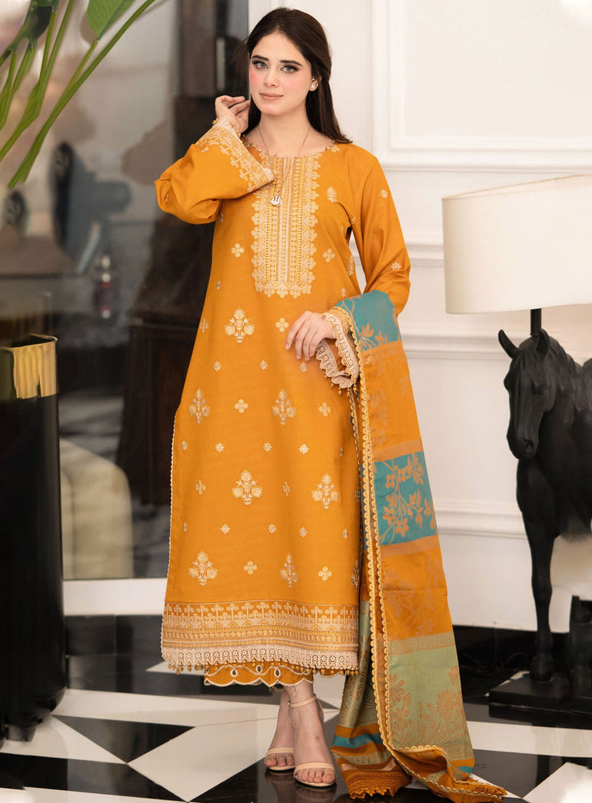 𝐆𝐨𝐥𝐝𝐞𝐧 𝐇𝐚𝐳𝐞